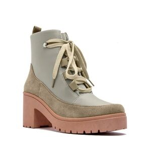 Qupid Lace Up Platform Moto Boot. Like New. Size 9.